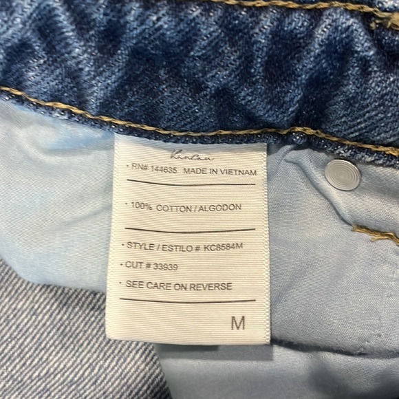 Kancan shorts size medium light wash - Picture 6 of 7